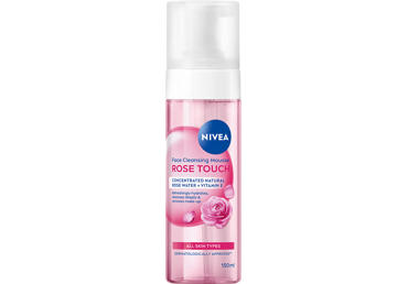 NIVEA Rose Touch valomosios veido putos su organiniu rožių vandeniu, 150 ml