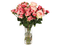 Įvairių rožių puokštė