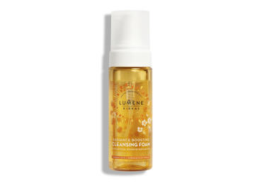 KIRKAS Radiance Boosting skaistinančios valomosios putos 